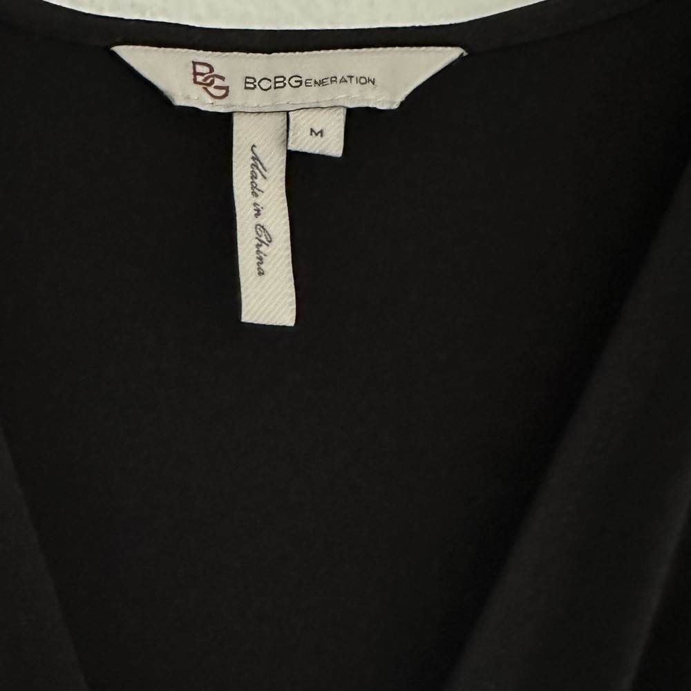 Bcbgeneration Size M Flutter Sleeve, Pleated Wais… - image 4